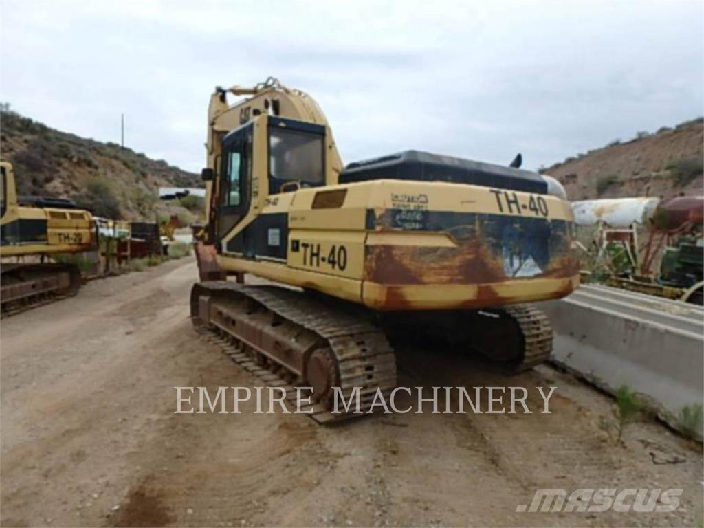 CAT 325 Excavatoare pe șenile
