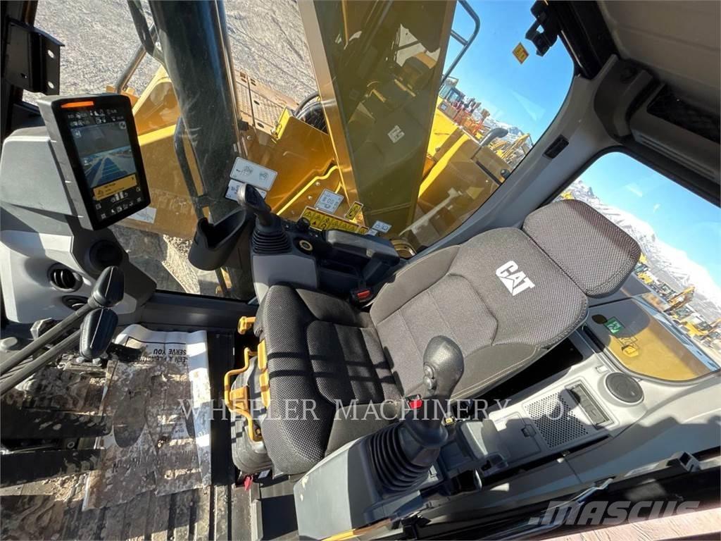 CAT 325 TH Excavatoare pe șenile
