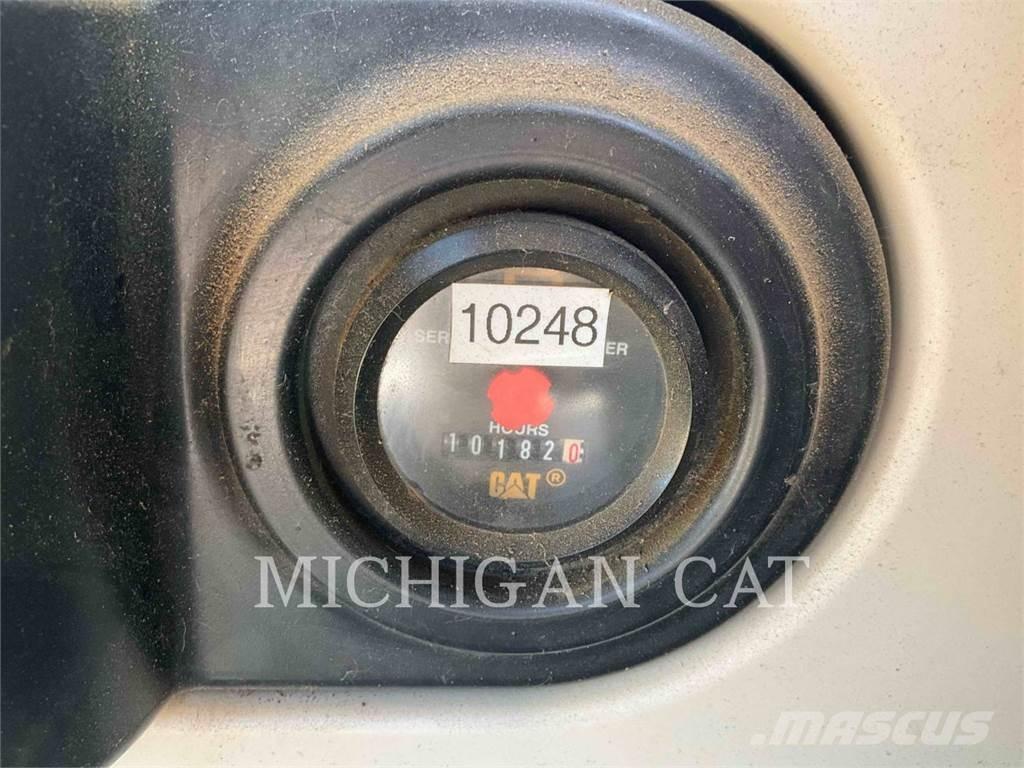 CAT 325CL Excavatoare pe șenile
