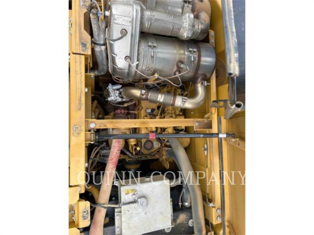 CAT 325F Excavatoare pe șenile
