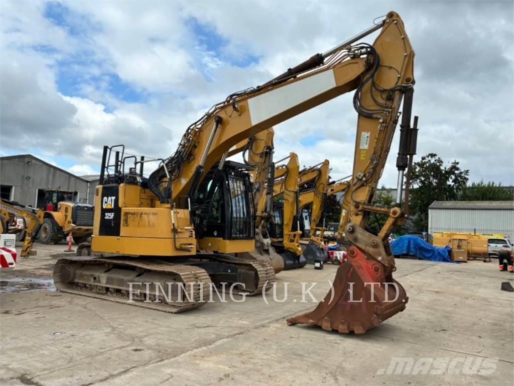 CAT 325FL Excavatoare pe șenile
