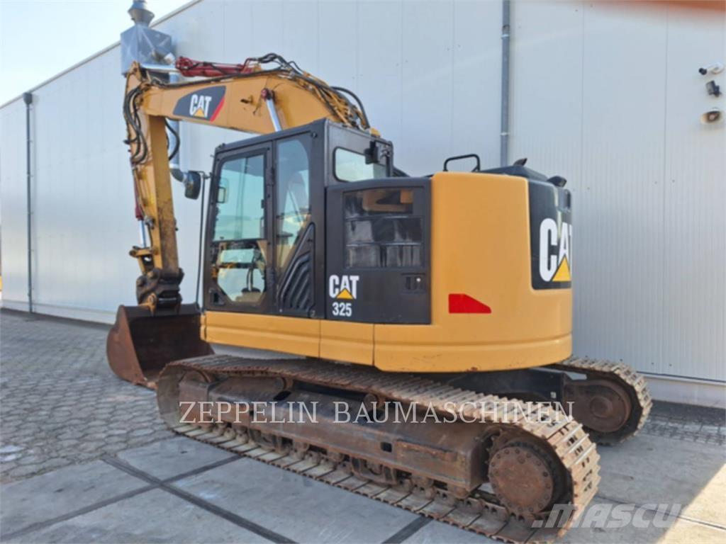 CAT 325FL Excavatoare pe șenile
