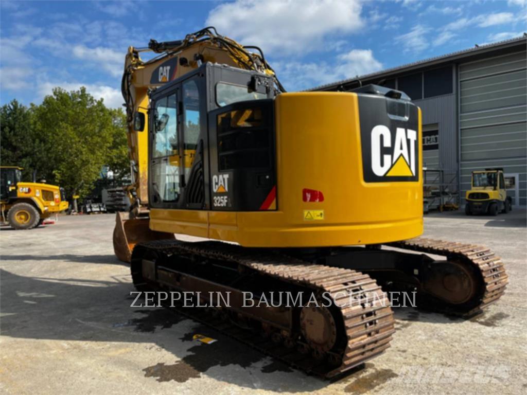 CAT 325FL Excavatoare pe șenile
