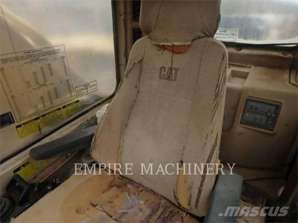 CAT 325L Excavatoare pe șenile
