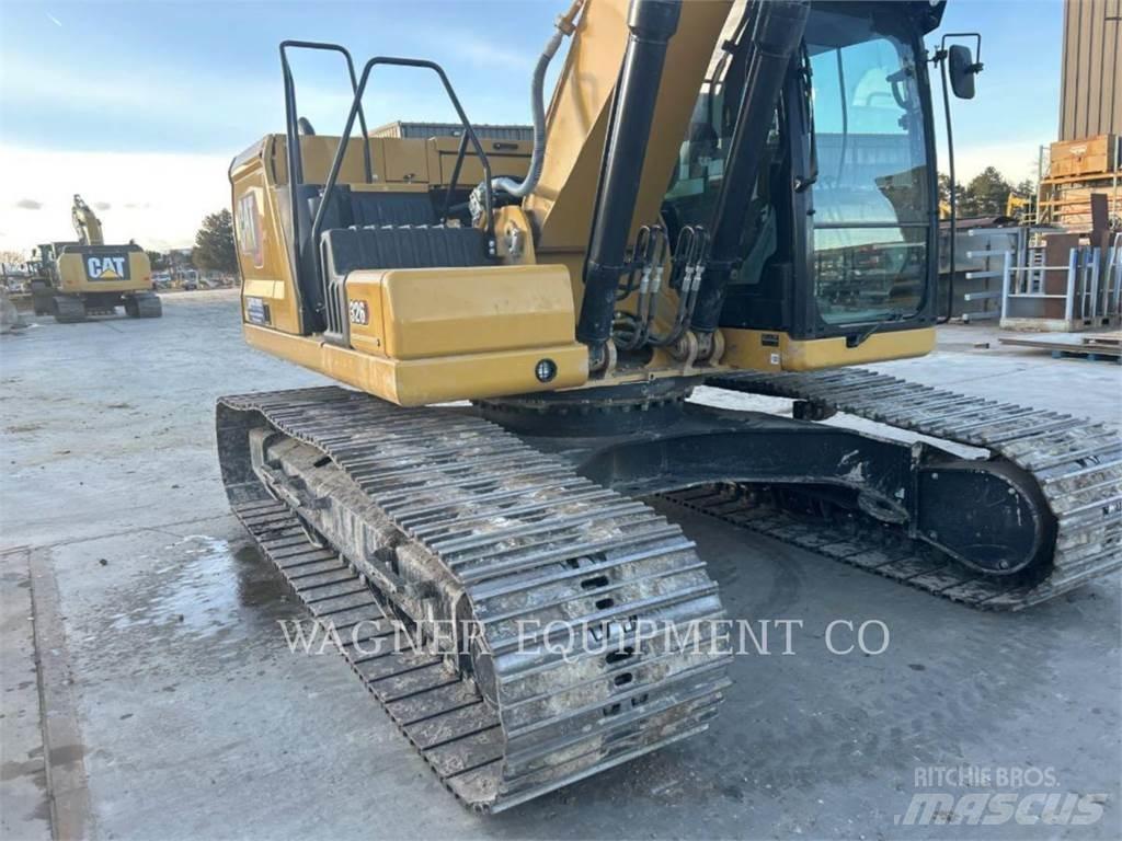 CAT 326 Excavatoare pe șenile
