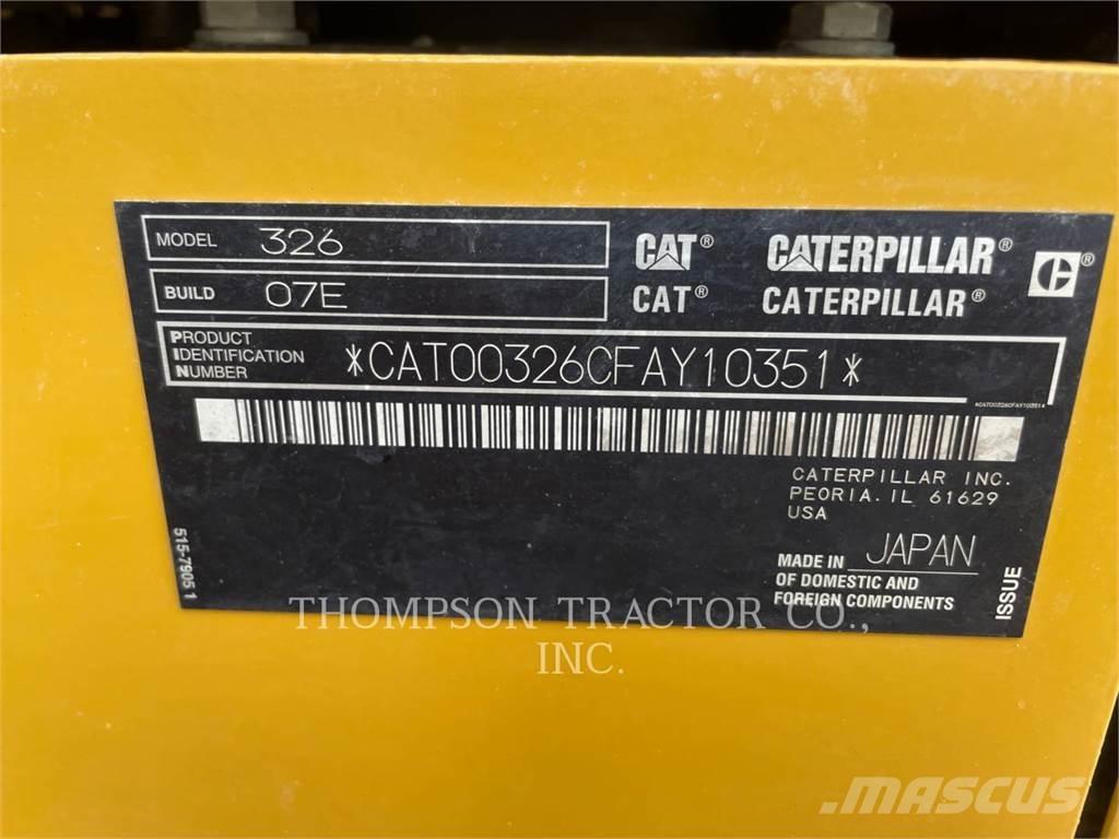 CAT 326 Excavatoare pe șenile
