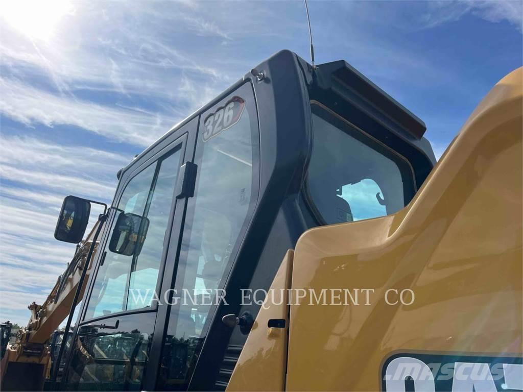 CAT 326 Excavatoare pe șenile
