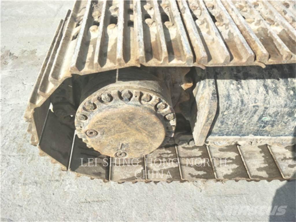 CAT 326D2L Excavatoare pe șenile
