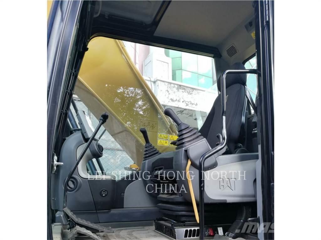 CAT 326D2L Excavatoare pe șenile
