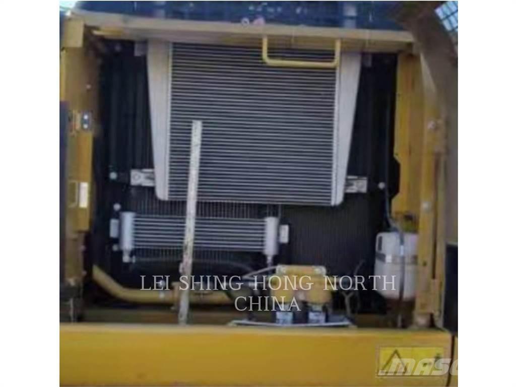 CAT 326D2L Excavatoare pe șenile
