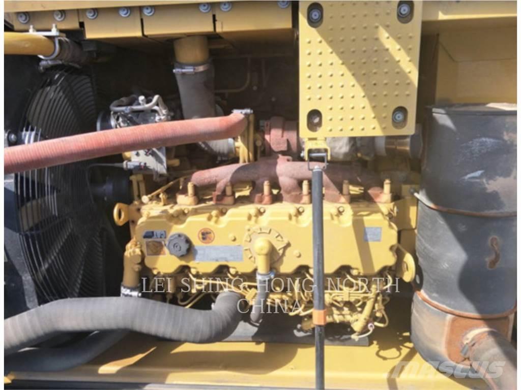 CAT 326D2L Excavatoare pe șenile
