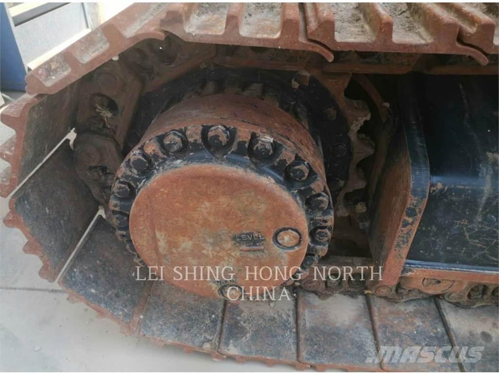 CAT 326D2L Excavatoare pe șenile
