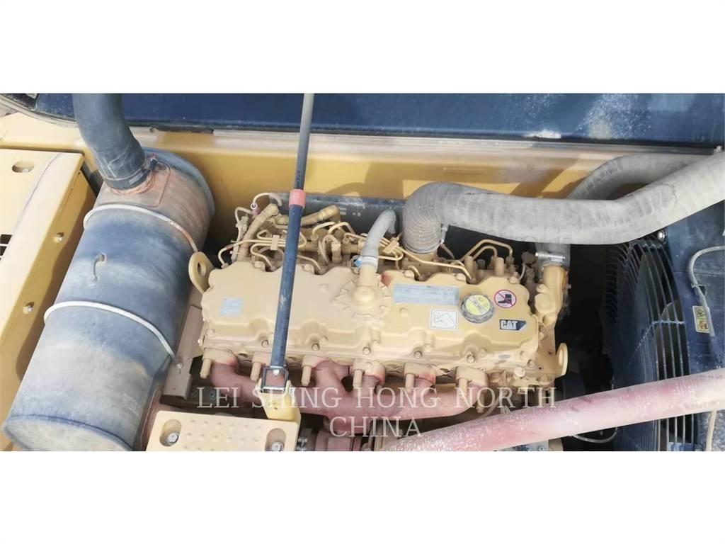 CAT 326D2L Excavatoare pe șenile
