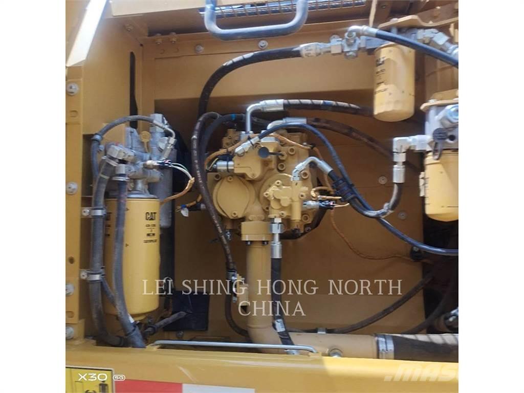 CAT 326D2L Excavatoare pe șenile
