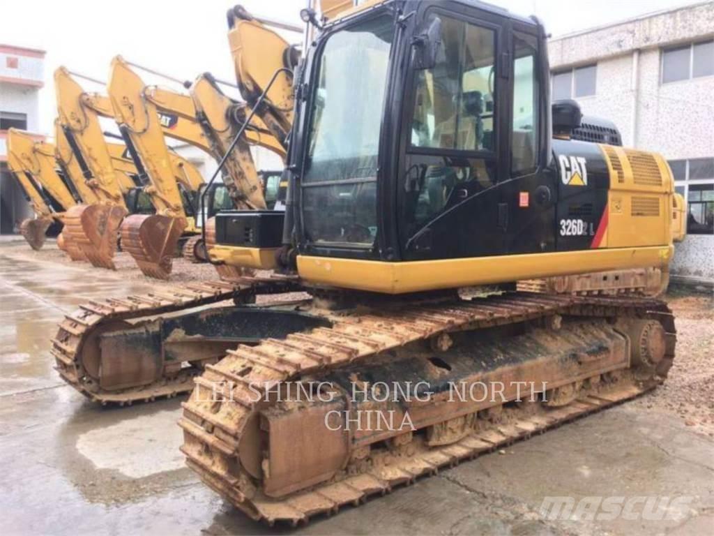 CAT 326D2L Excavatoare pe șenile
