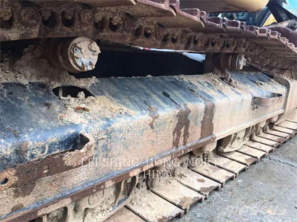 CAT 326D2L Excavatoare pe șenile
