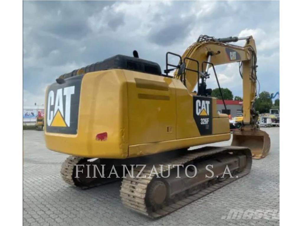 CAT 326F Excavatoare pe șenile
