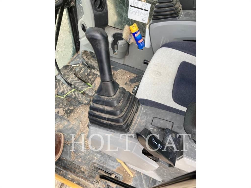 CAT 326FL Excavatoare pe șenile
