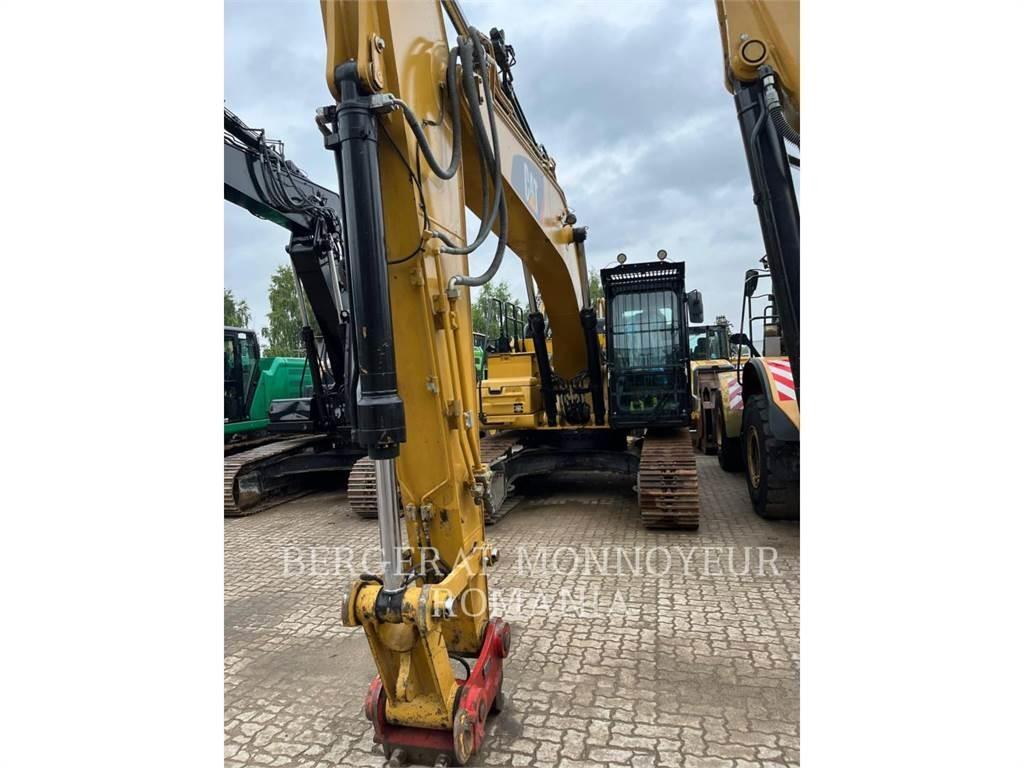 CAT 326FLN Excavatoare pe șenile
