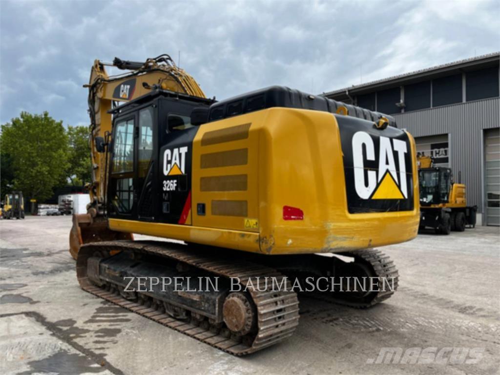 CAT 326FLN Excavatoare pe șenile
