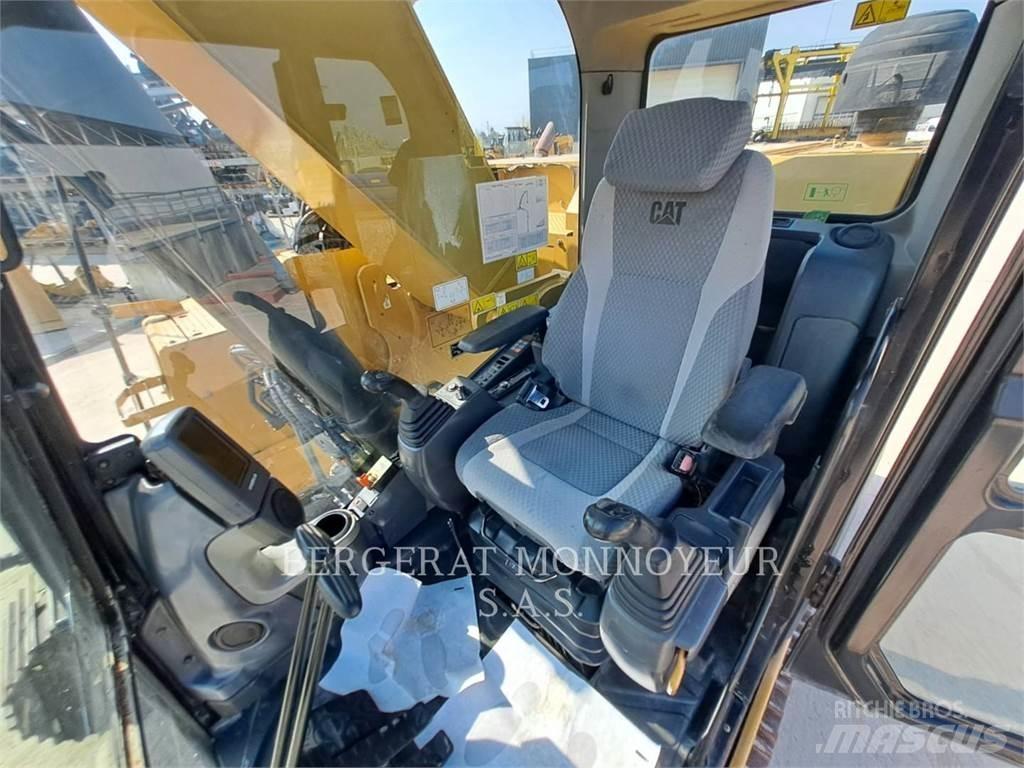 CAT 328D Excavatoare pe șenile
