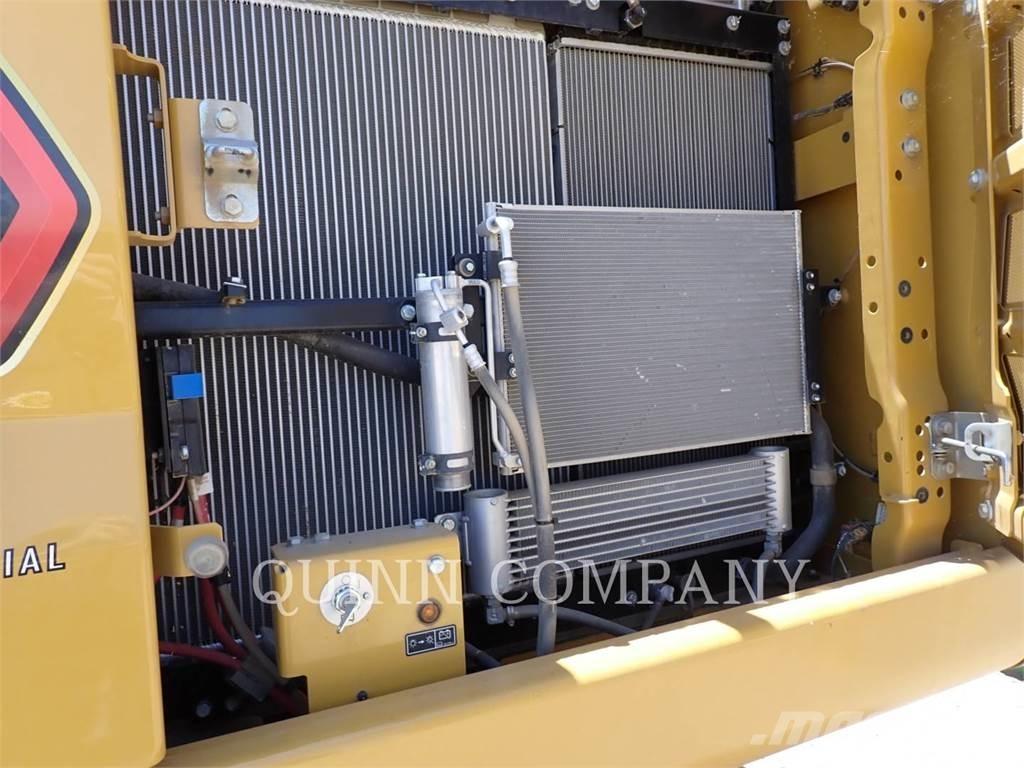 CAT 330 Excavatoare pe șenile
