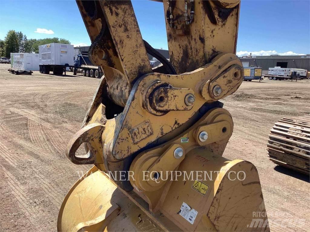 CAT 330 Excavatoare pe șenile

