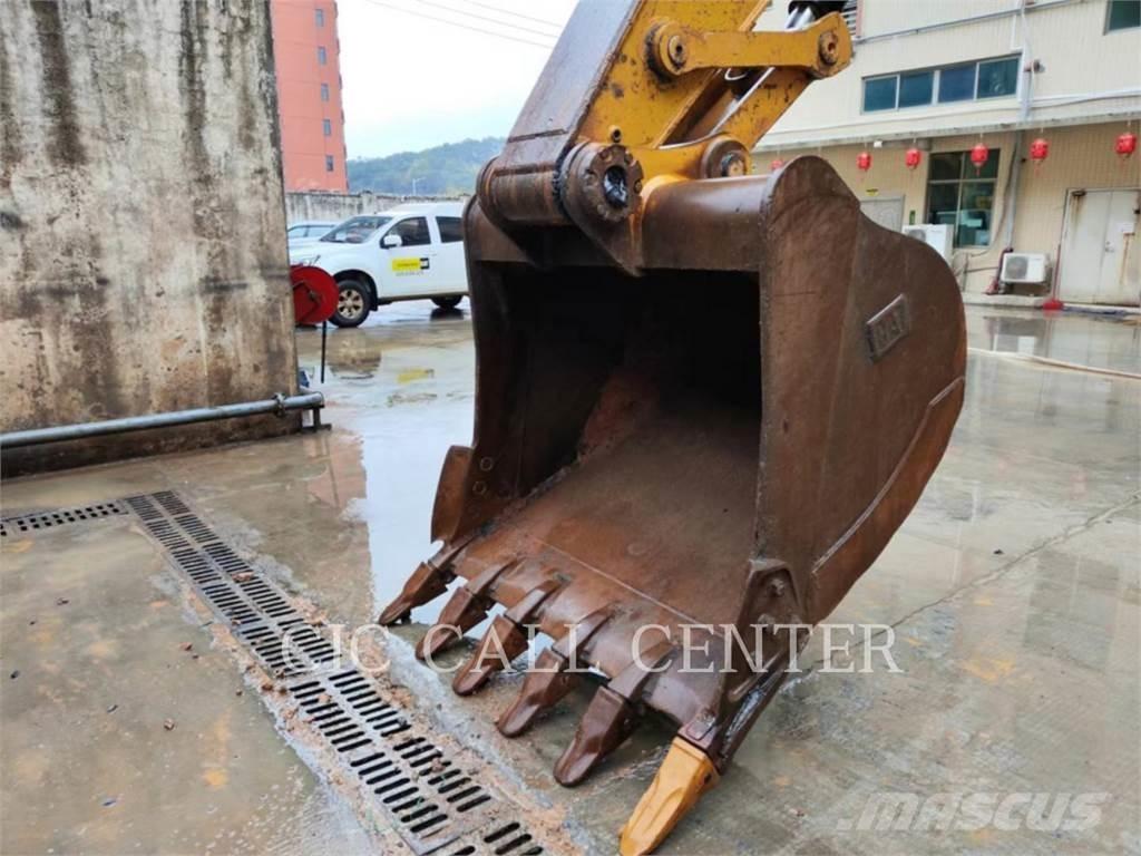CAT 330-07 Excavatoare pe șenile
