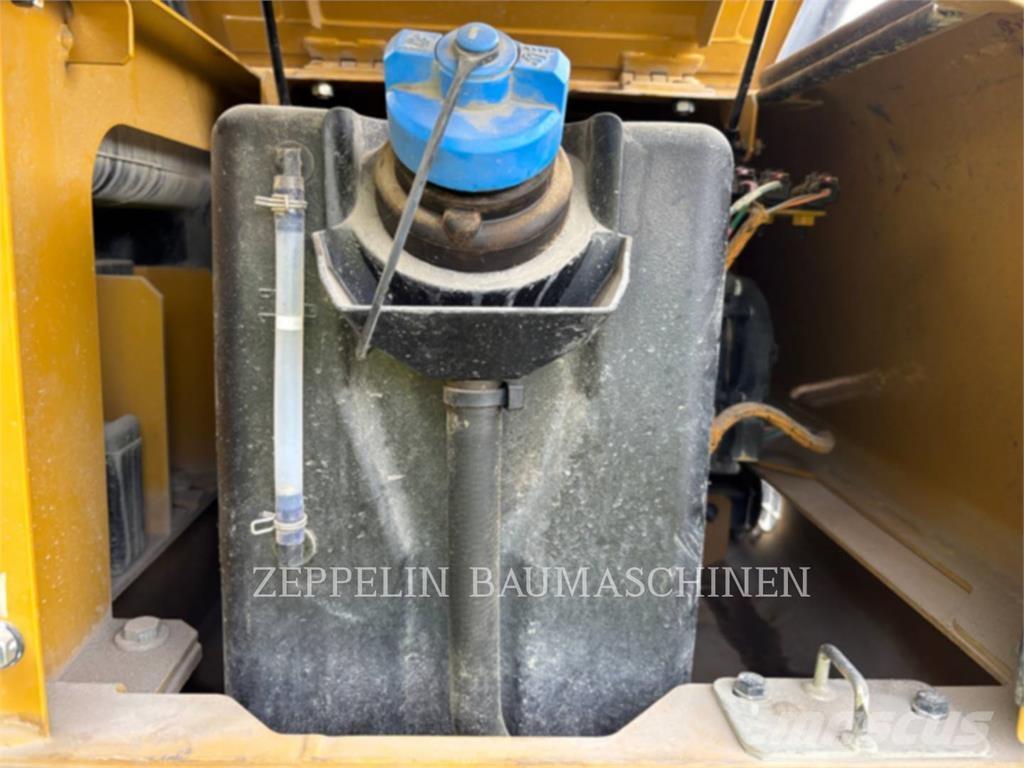 CAT 330-07 Excavatoare pe șenile
