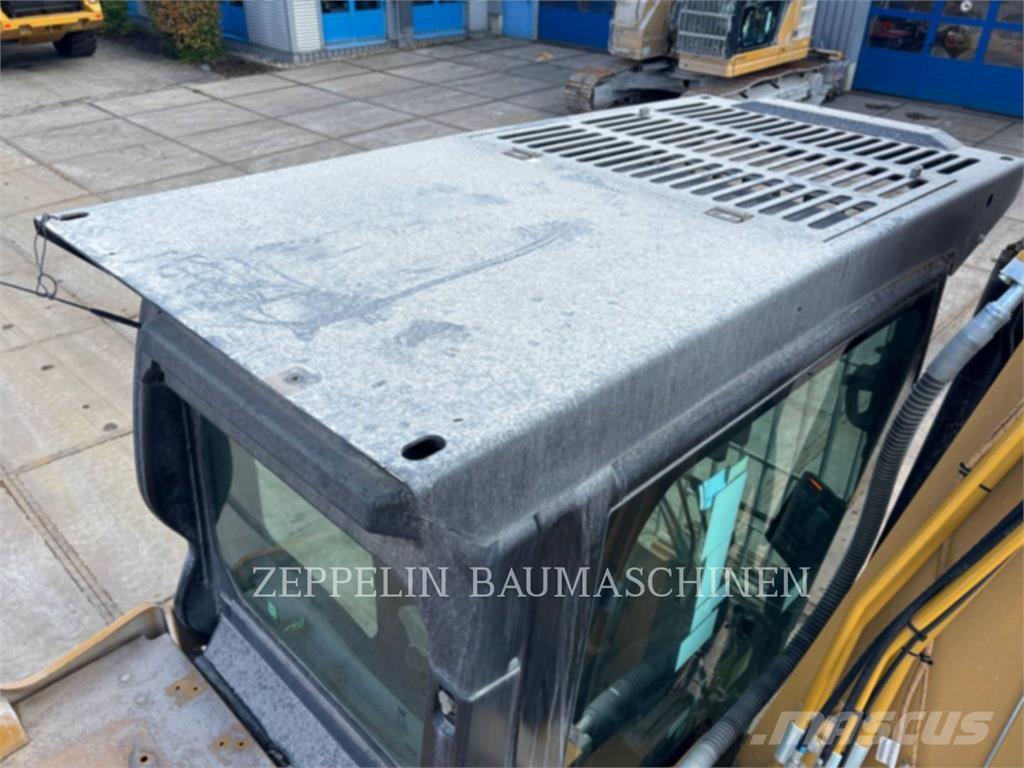 CAT 330-07 Excavatoare pe șenile
