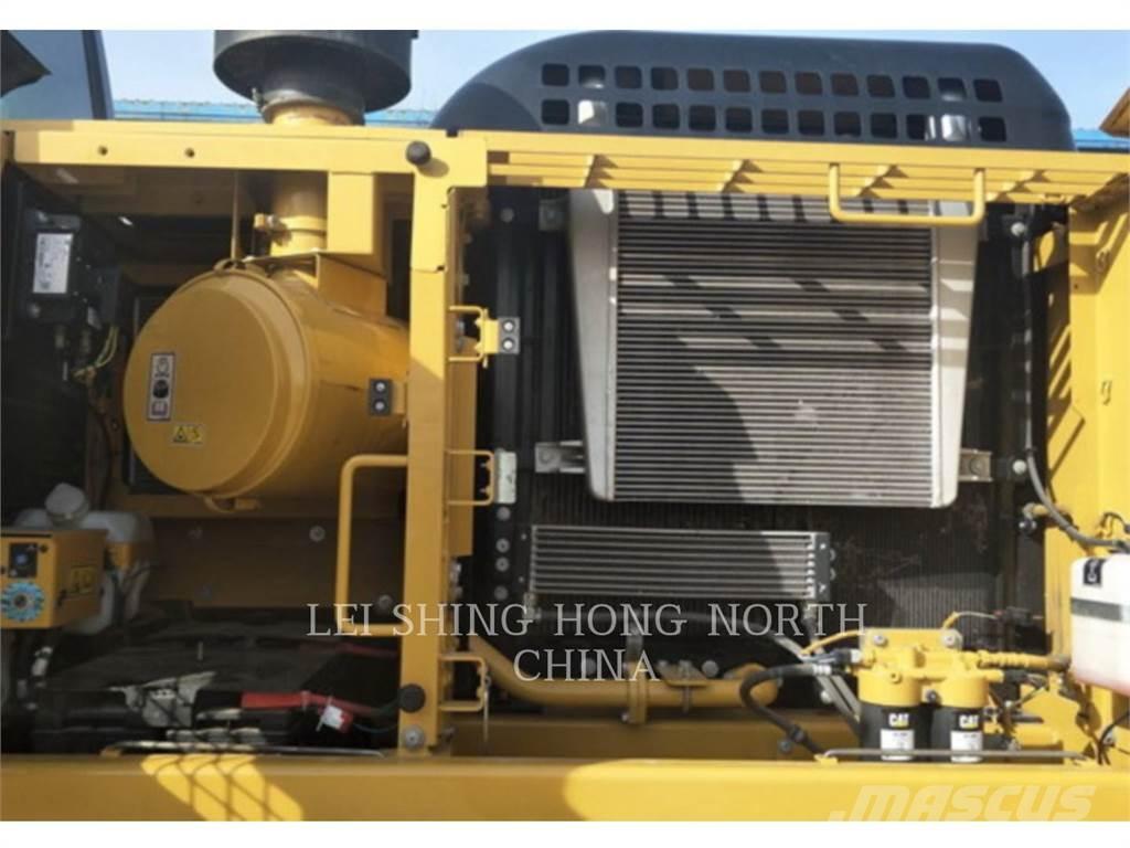 CAT 330-07 Excavatoare pe șenile
