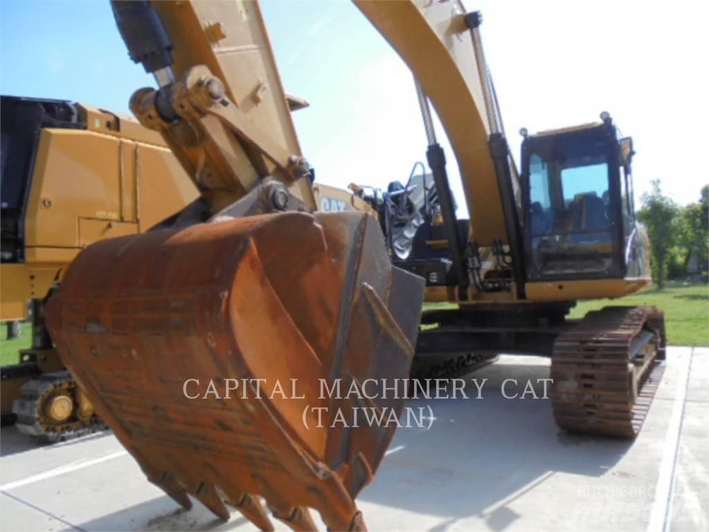 CAT 330D2L Excavatoare pe șenile
