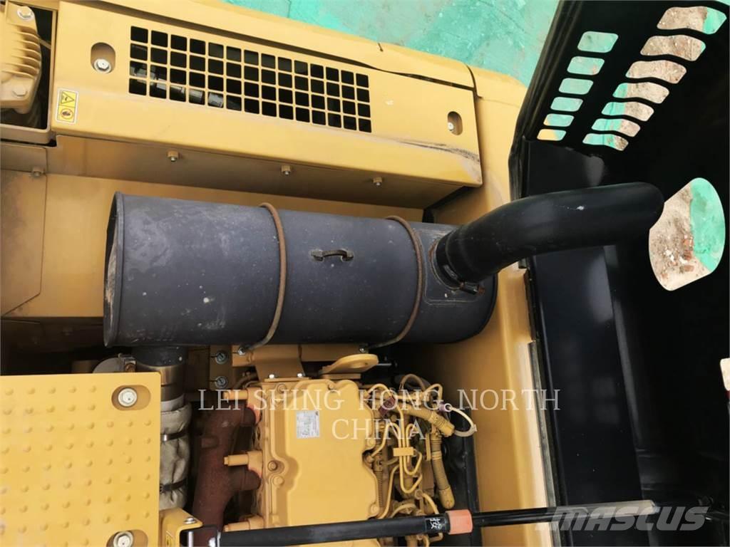 CAT 330D2L Excavatoare pe șenile
