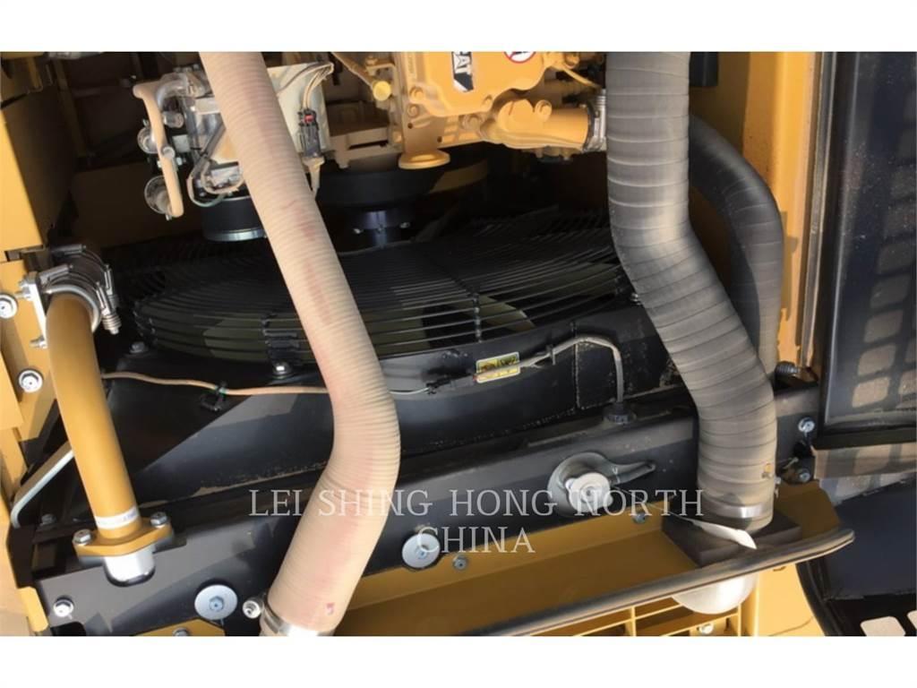 CAT 330D2L Excavatoare pe șenile
