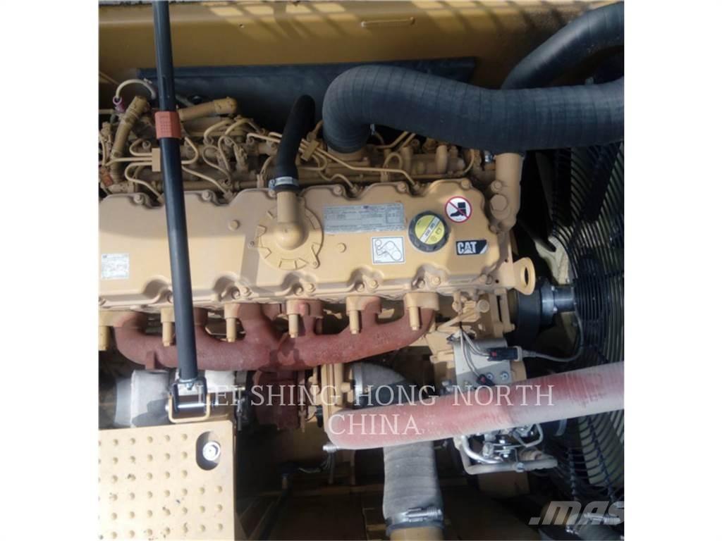 CAT 330D2L Excavatoare pe șenile
