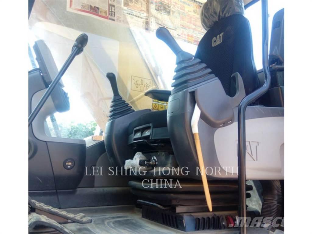 CAT 330D2L Excavatoare pe șenile
