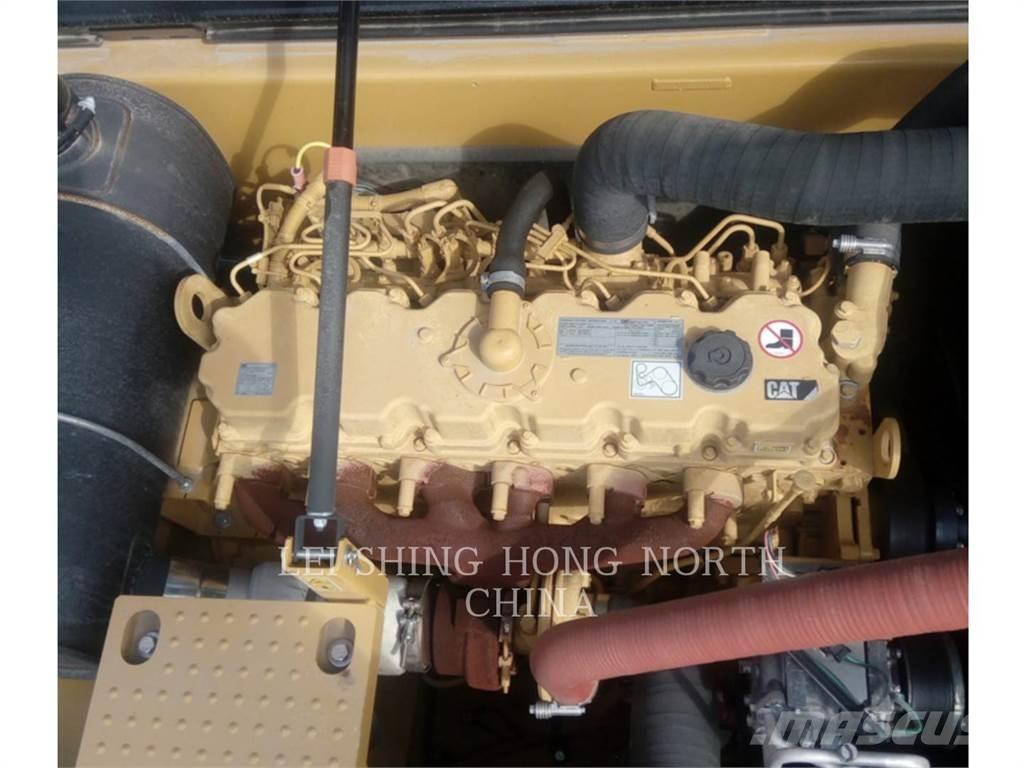 CAT 330D2L Excavatoare pe șenile
