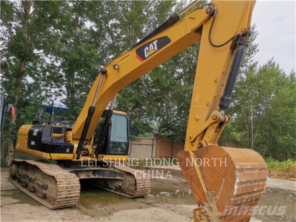 CAT 330D2L Excavatoare pe șenile

