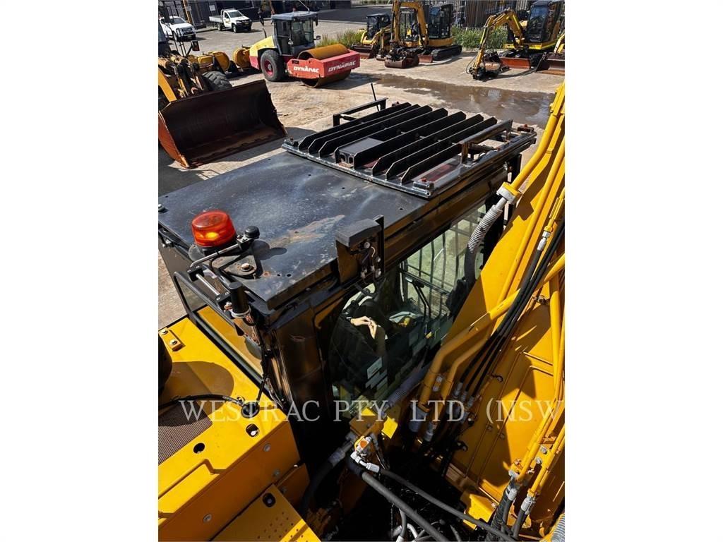 CAT 330FL Excavatoare pe șenile

