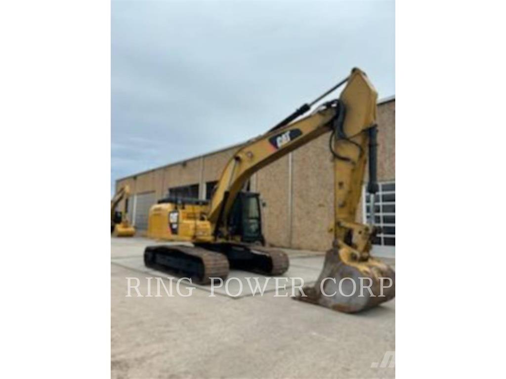 CAT 330FL Excavatoare pe șenile
