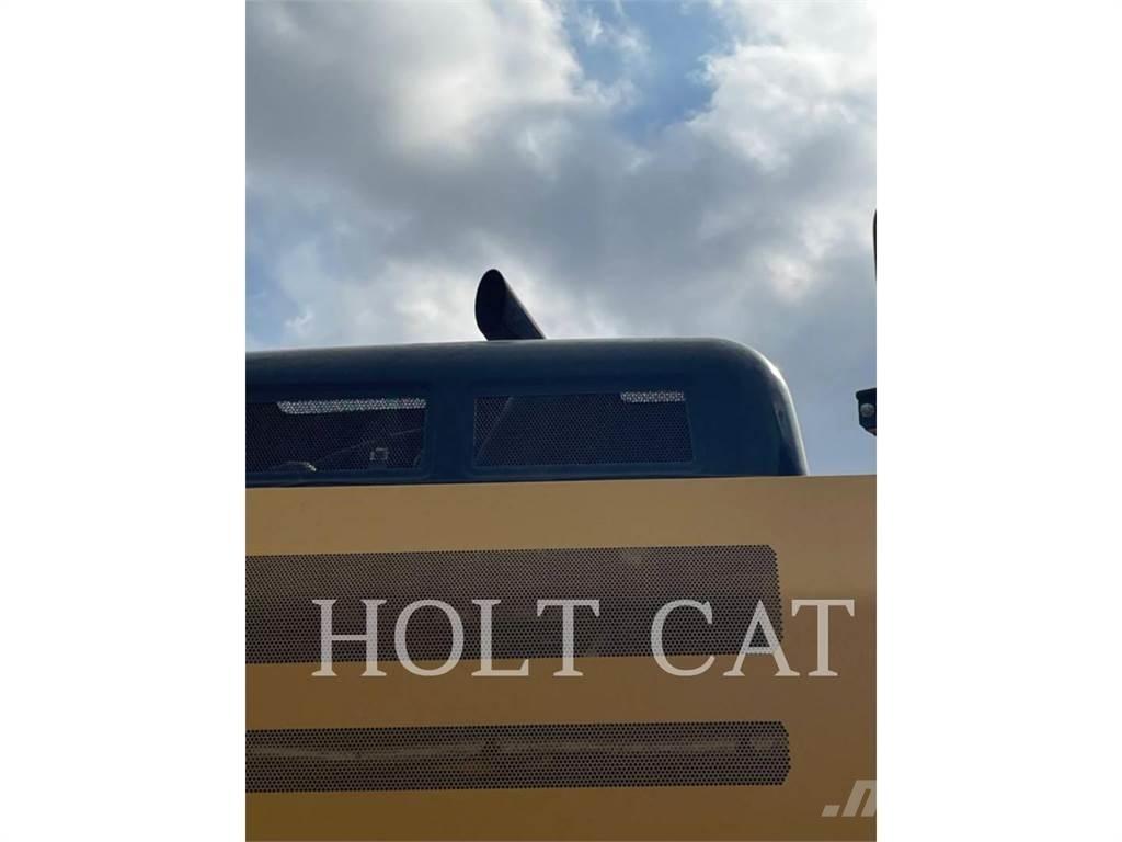 CAT 330FL TC Excavatoare pe șenile
