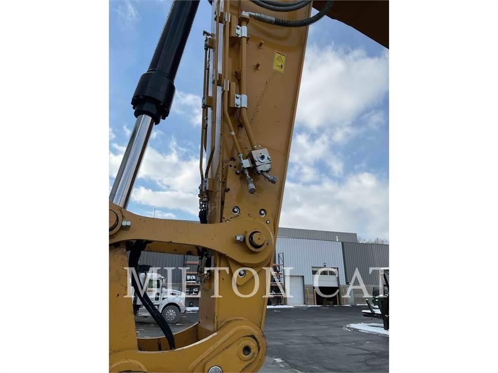 CAT 335 Excavatoare pe șenile
