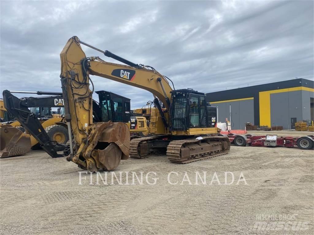 CAT 335F Excavatoare pe șenile
