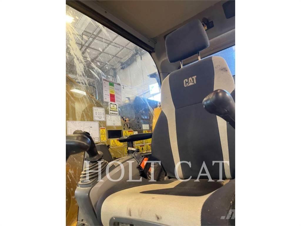 CAT 335FL CR Excavatoare pe șenile
