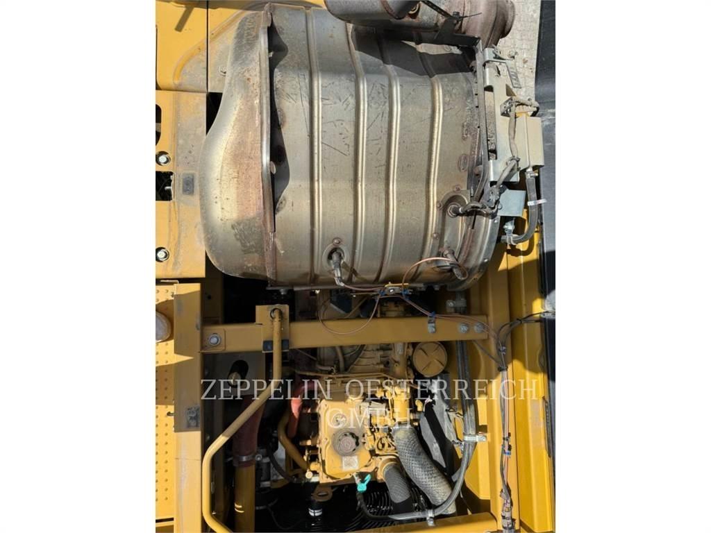 CAT 335FLCR Excavatoare pe șenile
