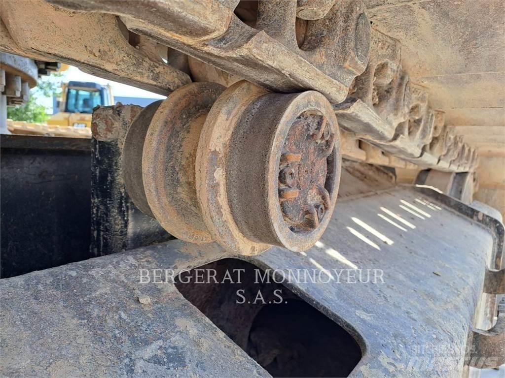CAT 336 Excavatoare pe șenile
