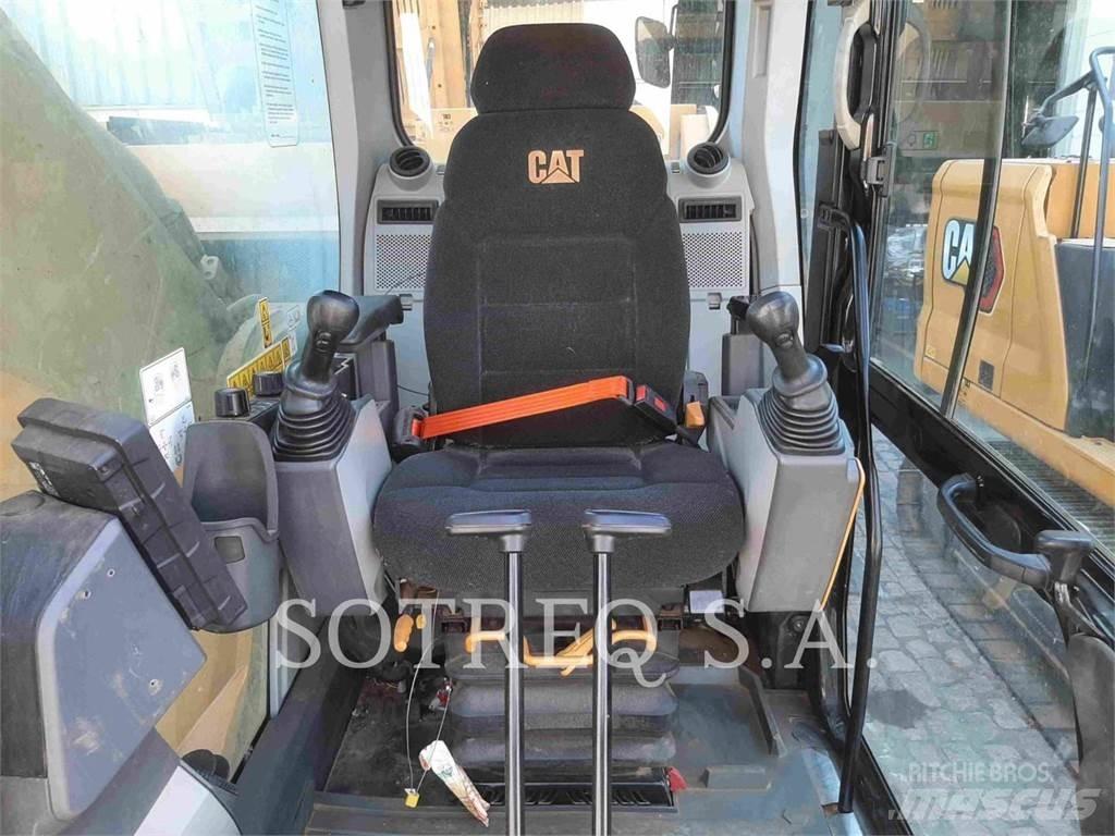 CAT 33607 Excavatoare pe șenile
