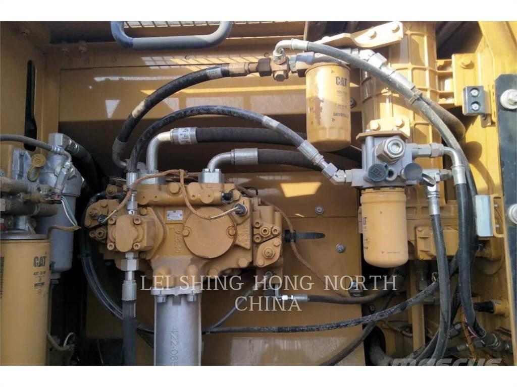 CAT 336D2 Excavatoare pe șenile
