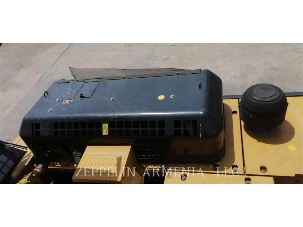 CAT 336D2L Excavatoare pe șenile
