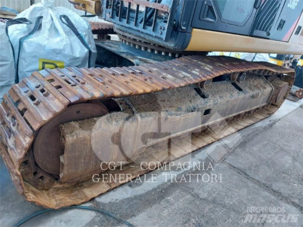CAT 336F Excavatoare pe șenile
